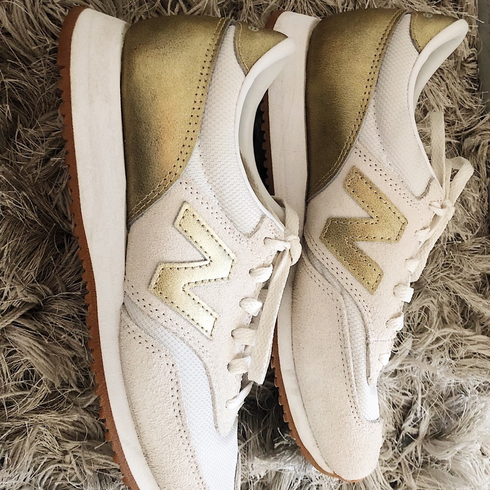 New Balance 620 sneakers!